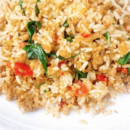 ข้าวกะเพราคลุกหมูชิ้น_