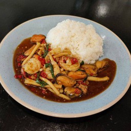 ข้าวกะเพราทะเล