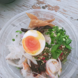 ก๋วยเตี๋ยวต้มยำแห้ง