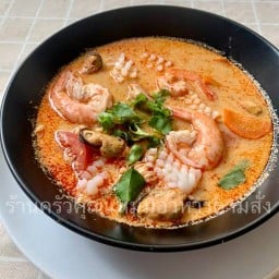 ครัวคุณแหม่มอาหารตามสั่ง หอยทอด ผัดไท สนามบินน้ำ