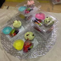 ร้านขนมไทยนายหนุ่ม