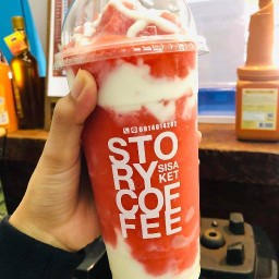 (ร้านสตอรี่คอฟฟี่ ศรีสะเกษ)ชานม กระเพรา ยำ ลาบ ต้ม ทอด