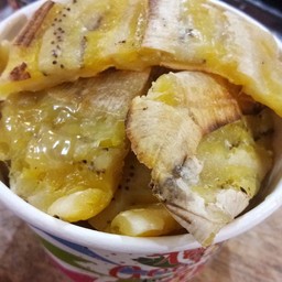 กล้วยปิ้ง ข้าวโพดปิ้ง แม่มยุรี