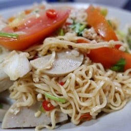 ยำมาม่า รวมมิตร(ชุดเด็ก,ชุดผู้ใหญ่)