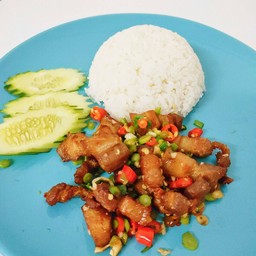 ข้าวสามชั้นพริกเกลือ