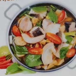 ต้มโคล้งปลาคังใบโหระพา