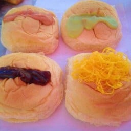 น้ำเต้าหู้&ปาท่องโก๋   ขนมปังนึ่ง   ข้าวกล่อง