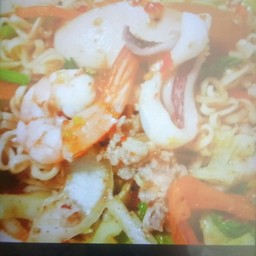 เจ๊แก้วคนละยำ ตลาดนัดเลียบด่วน 35 แยกวัชรพล