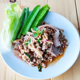 ครัวอิ่มอร่อย ส้มตำแซ่บเวอร์ บ้านหน้าค่าย ร้านเดียวกับ ครัวตำแหลกแซ่บเป่าปาก