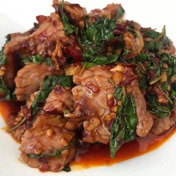 ข้าวกะเพราหมูชิิ้น