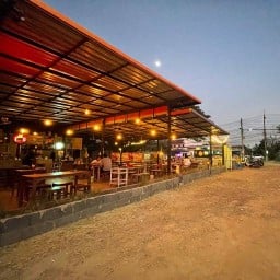 ร้านอภิรมย์