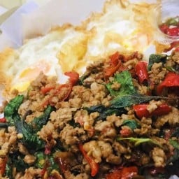 Order home  กระเพราถาด🌶️(ร้อน-แรง กระเพรา) by ป้าออ