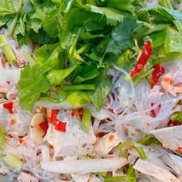 ข้าวแกง นันอิ่มริมทาง