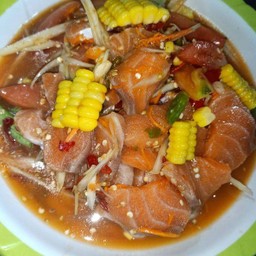 ยำปลาแซลมอล