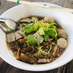บ้านก๋วยเตี๋ยว