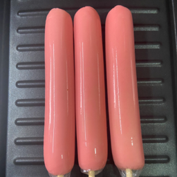 ไส้กรอกไก่นมชมพู