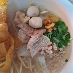 ก๋วยเตี๋ยวต้มยำบ้านสวน พุทธบูชา36