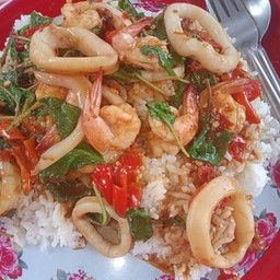 กะเพราทะเลจาน