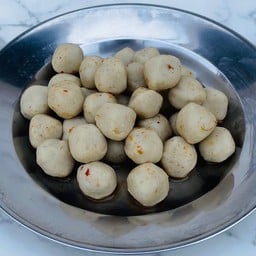 ลูกชิ้นปลาล้วนๆ