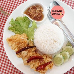 ข้าวไก่กรอบซอสมะขาม+เครื่องดื่ม