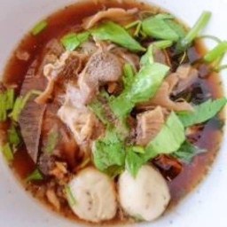 ก๋วยเตี๋ยวหมูตุ๋น by บัวตอง