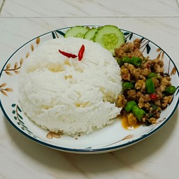 ข้าว ผัดกระเพราหมูสับ