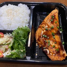 ข้าวหน้าปลาแซลม่อนเทอริยากิ