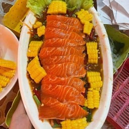 อิหล้า ปี้งเอ็นแบบลาวๆ ส้มตำ&ยำ อาหารตามสั่ง