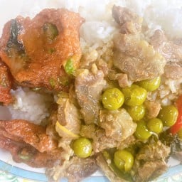 ข้าวราดแกงเนื้อ,ทอดมัน