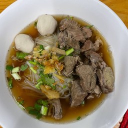 ก๋วยเตี๋ยวหมูตุ๋น