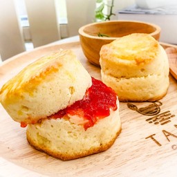 Butter Scone (1 ชิ้น พร้อมเนย+แยม)