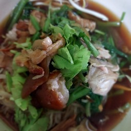 ก๊วยเตี๋ยวน้ำขาหมู เส้นเล็ก,ใหญ่,เส้นหมี่