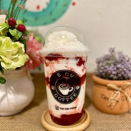 นมสดปั่นซอสสตอเบอรี่