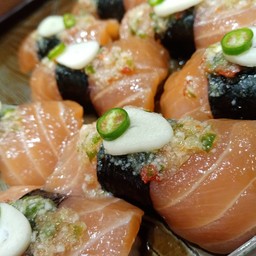 ซูชิแซลมอน (ดอง)