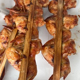 ครัวเจ๊ตุ่ม ส้มตำไก่ย่าง