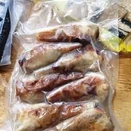 น่องไก่เห็ดรมควัน(ก่วงตี้)