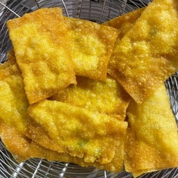 เกี๊ยวหมูทอด 10 ชิ้น