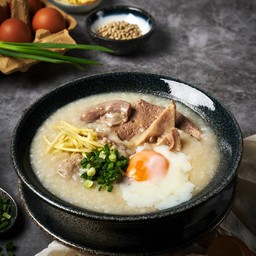 โจ๊กหมูเครื่องใน+ไข่ลวก