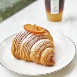 Yuzu Croissant