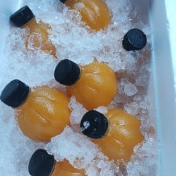 น้ำส้มคั้นสดๆแท้100% คั้นใหม่สดๆทุกวัน by ไร่ส้มคำแก้ว