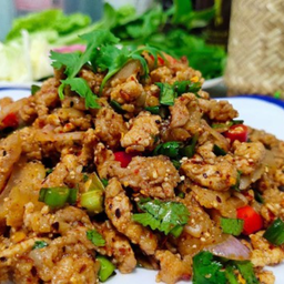 ก้อยหมูสะดุ้ง