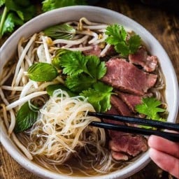 ก๋วยเตี๋ยวเนื้อตุ๋น นิใจ (ท่าอิฐ) ท่าอิฐ DELIVERRY