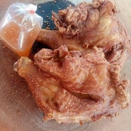 ไก่ทอดศรีนครลำดวน