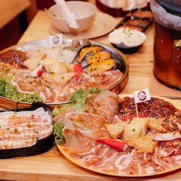 หมูกระทะ จิ้มจุ่ม ย่างเนย สัตหีบ (หมูข้างถนน)