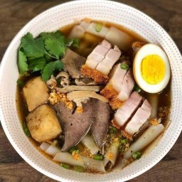 ก๋วยจั๊บดอนเมือง&ก๋วยเตี๋ยวByคุณย่า