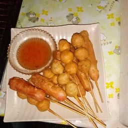 ลูกชิ้น หม่าล่า สอนสิทธิ์ สาขา1