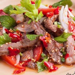 ยำเนื้อย่าง