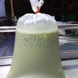 น้ำเต้าหู้ชาเขียวทรงเครื่อง