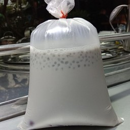 น้ำเต้าหู้งาดำทรงเครื่อง