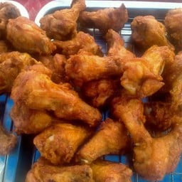 สุมาลัยไก่ทอด (ศาลเจ้าพ่อพญาแล)